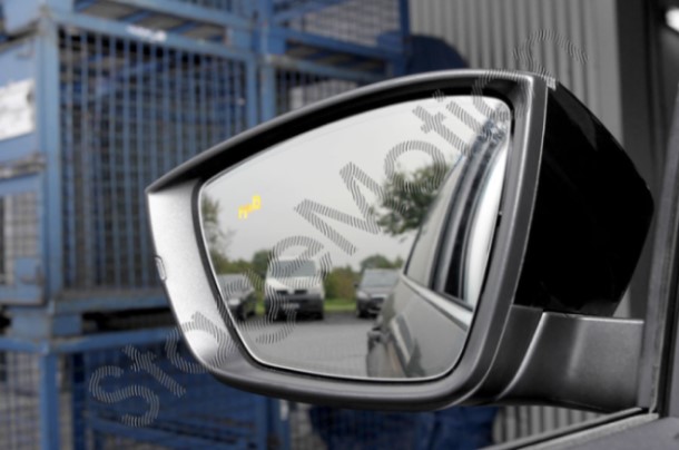 Kit Avisador Cambio Carril "Side Assist" Alerta Tráfico Trasero 60m desde 20 km/h