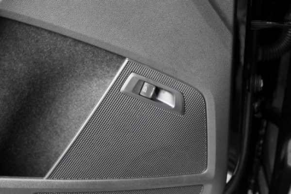 Pulsador de puerta trasera del conductor con botón pulsador para Skoda Kodiaq NS7