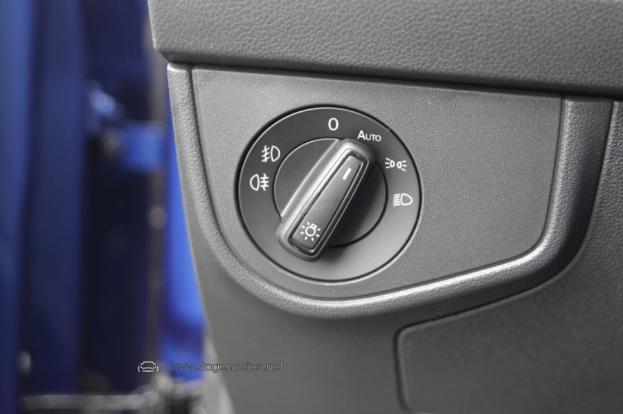 Juego de reequipamiento de faros antiniebla para VW Polo AW1