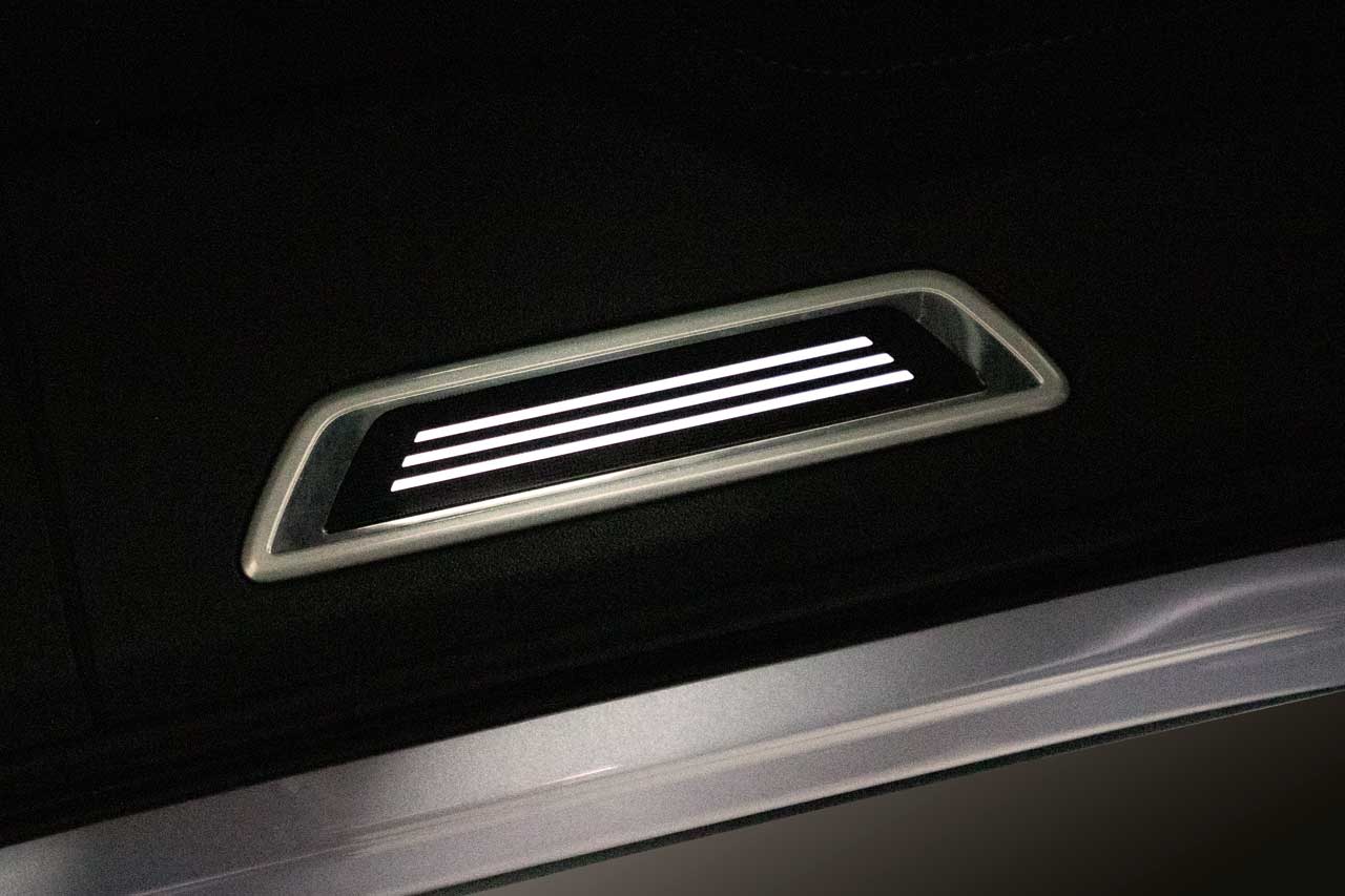 Juego completo de marcos de puertas originales con iluminación para VW Touareg CR