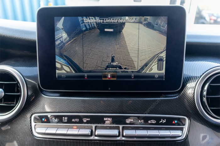 Kit cámara de visión trasera código FR8 para Mercedes Benz Clase V W447