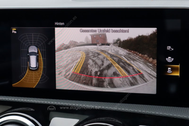 Kit cámara de visión trasera código 218 para Mercedes Benz clase CLA C/X 118