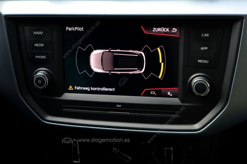 Kit APS + (display óptico MMI) delantero y trasero para Seat Arona KJ7